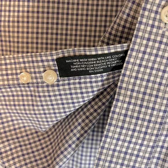 JoS. A. Bank Men’s Traveler’s Collection Tailored Fit Button Down Shirt - Picture 5 of 13